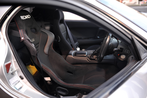 181125_Daily view of ASM RECARO specialized shop._Mazda_RX-7_FD3S_RS-G_Ruby_.jpg